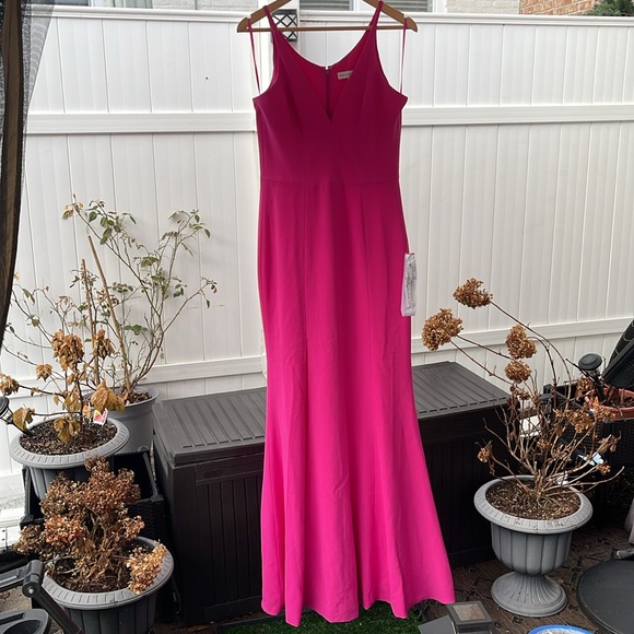 Dress The Population - Iris High Slit Evening Gown - Bright Fuschia Size Medium - Picture 3 of 13
